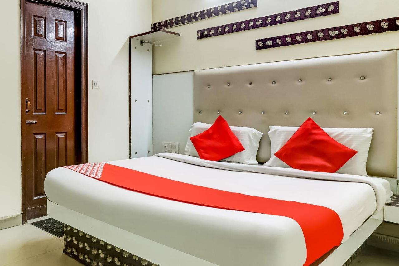 Oyo 75948 Hotel Tushar Continental ニューデリー エクステリア 写真