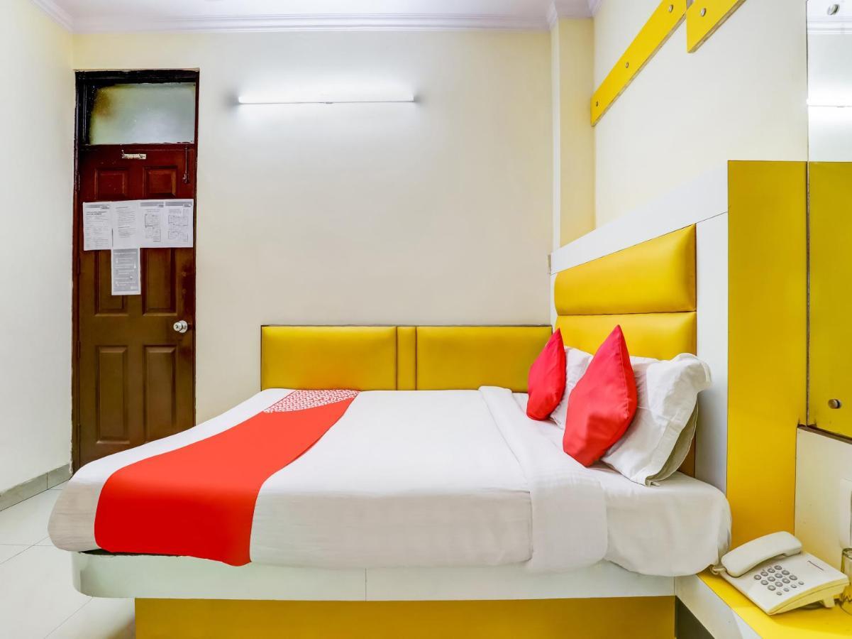 Oyo 75948 Hotel Tushar Continental ニューデリー エクステリア 写真