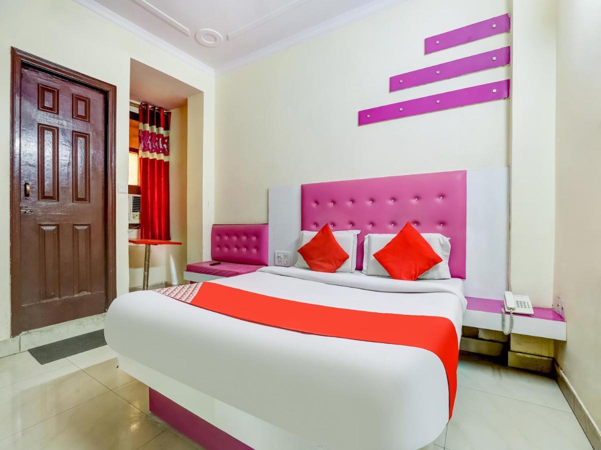 Oyo 75948 Hotel Tushar Continental ニューデリー エクステリア 写真