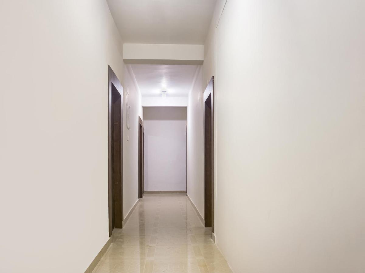 Oyo 75948 Hotel Tushar Continental ニューデリー エクステリア 写真