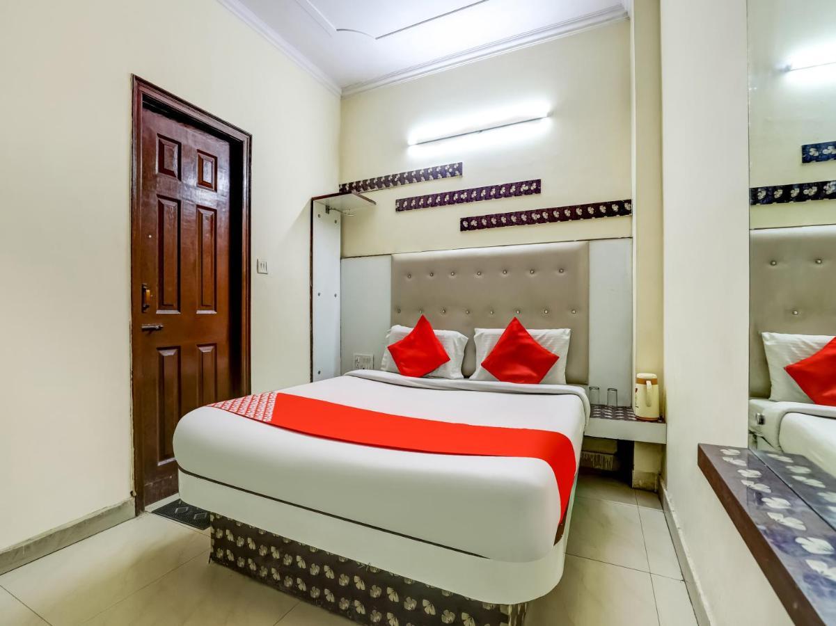 Oyo 75948 Hotel Tushar Continental ニューデリー エクステリア 写真
