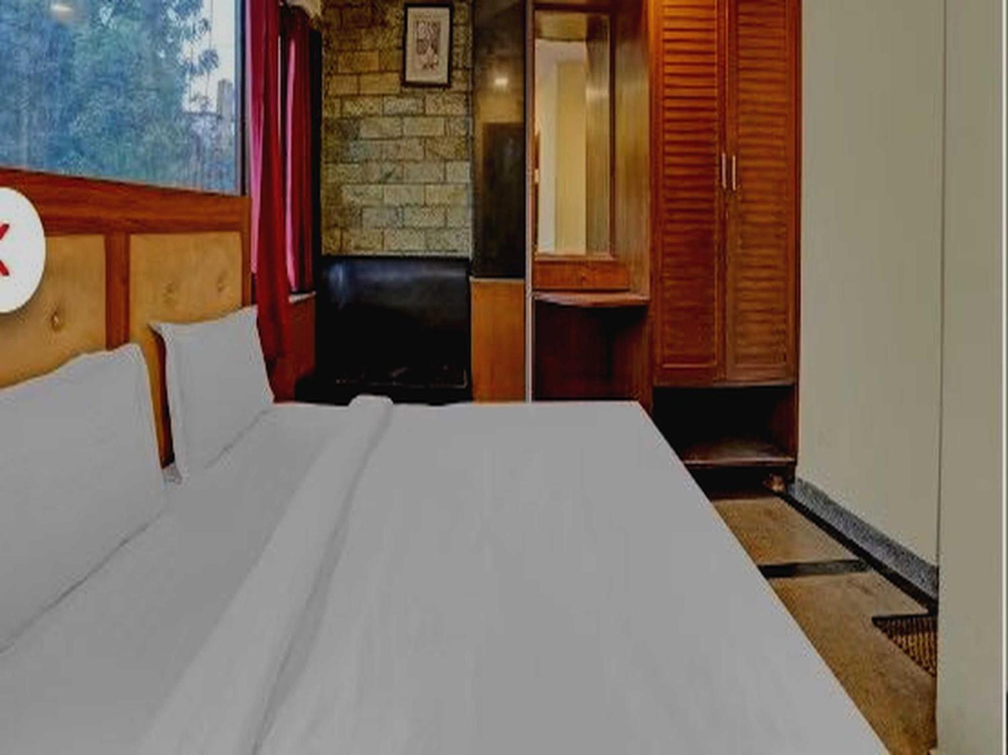 Oyo 75948 Hotel Tushar Continental ニューデリー エクステリア 写真