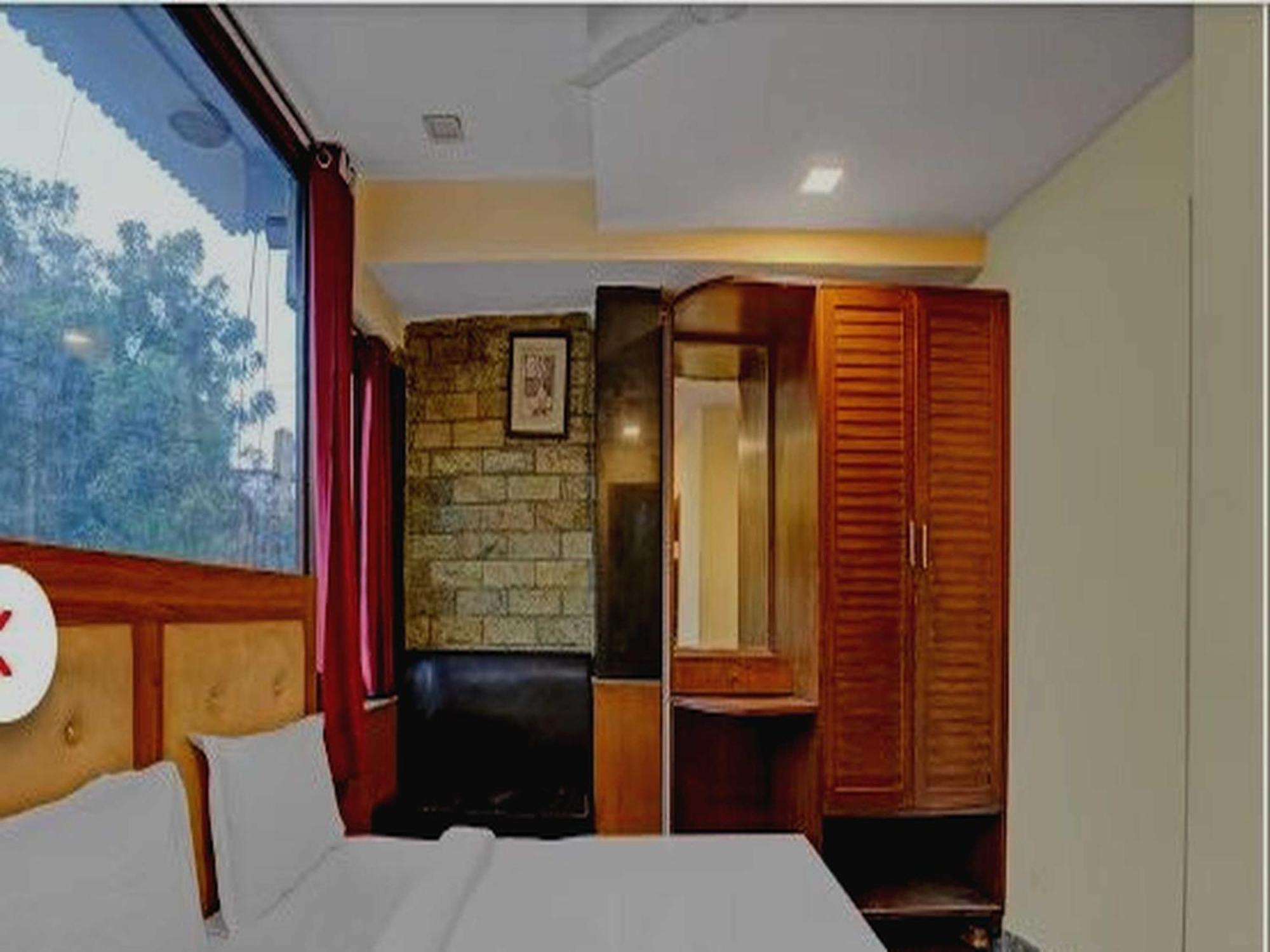 Oyo 75948 Hotel Tushar Continental ニューデリー エクステリア 写真